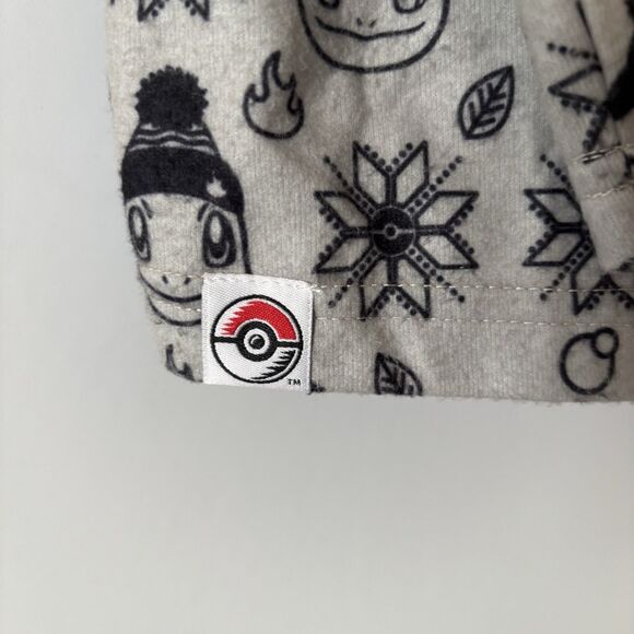 Pokemon Center Womens 2XL Gray Snow Flake Flannel L/S Pajama Set Soft Chest 44" - Picture 3 of 9